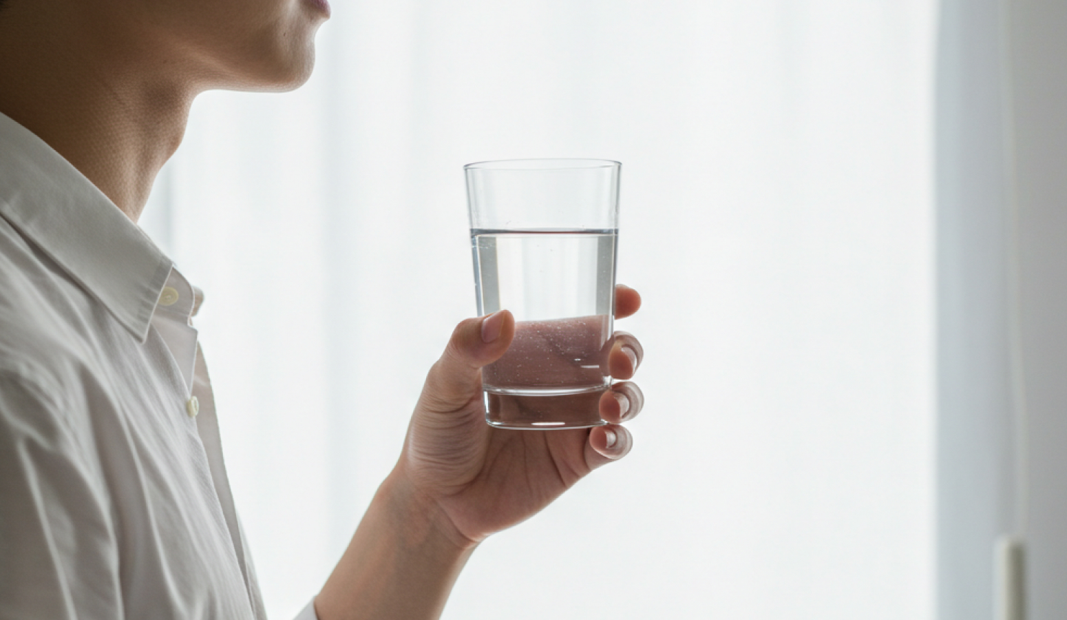 물 마시는 사람