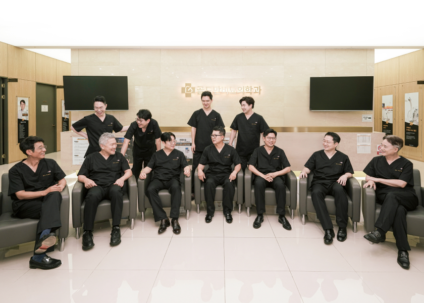 11인의 비뇨의학과 전문의료진